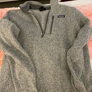 Patagonia heather grey pullover